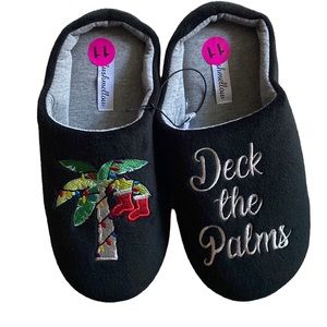 NEW Deck the palms Christmas slippers unisex